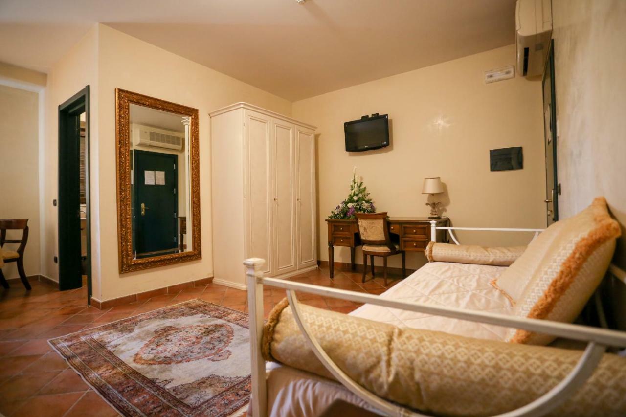 Olimpus Hotel Sora Ngoại thất bức ảnh