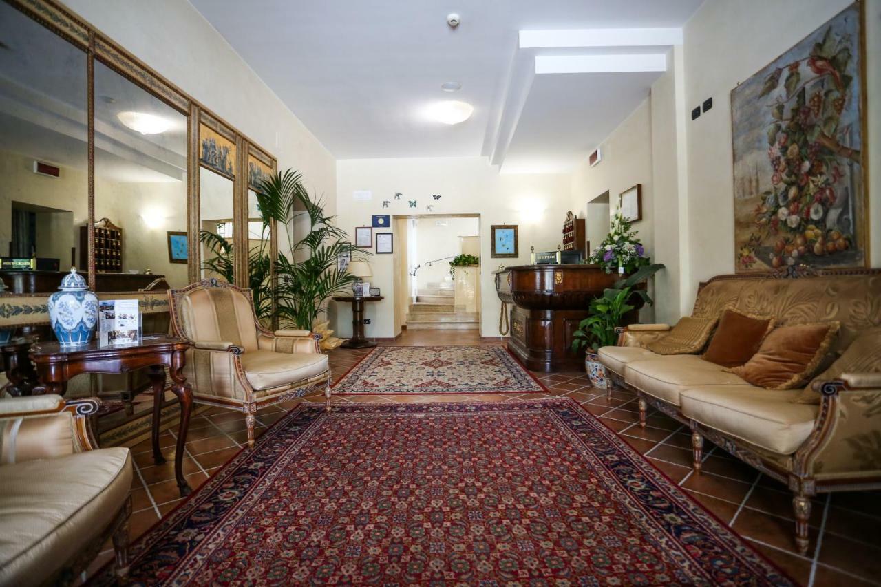 Olimpus Hotel Sora Ngoại thất bức ảnh